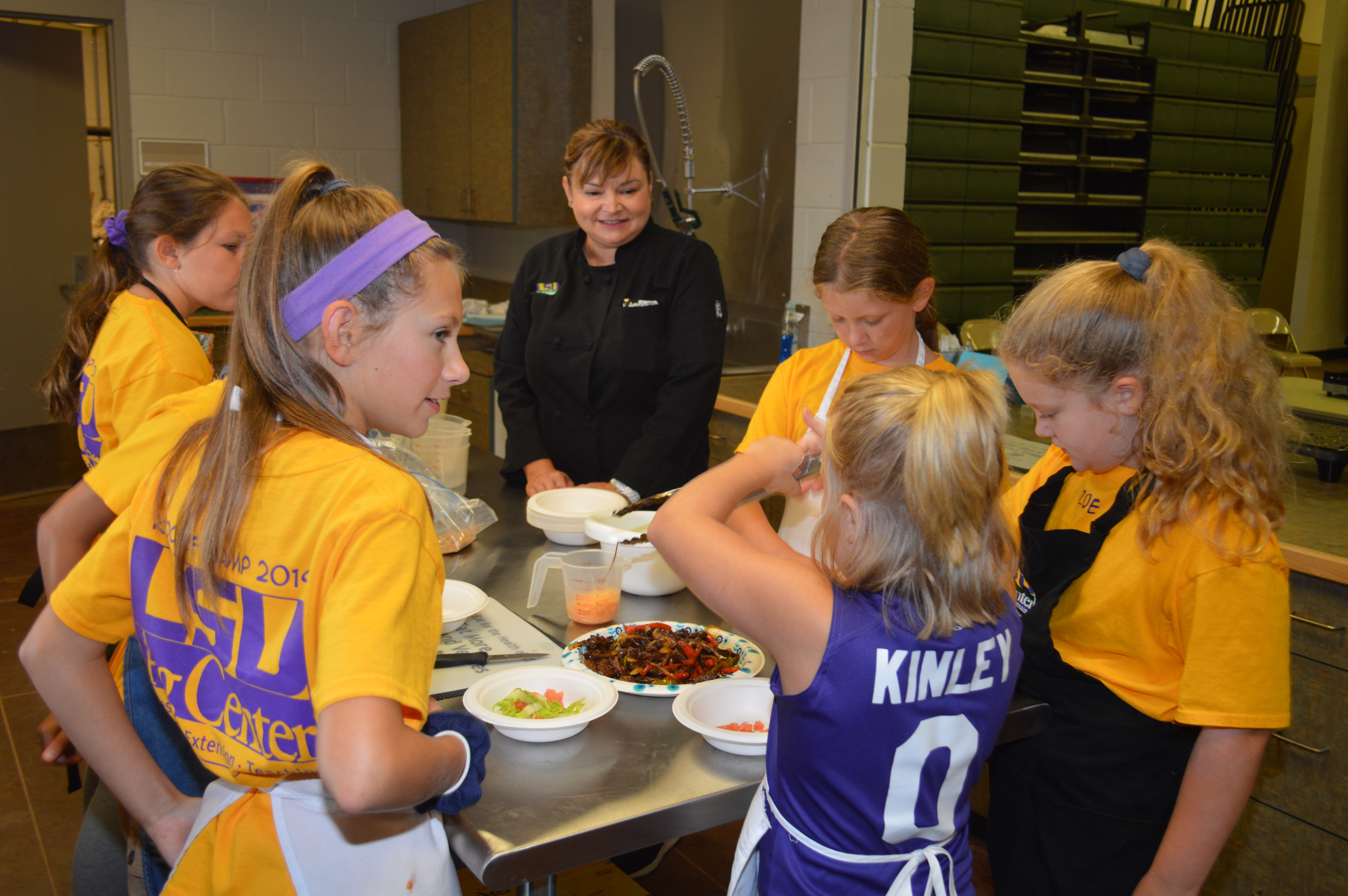 quincy vidrine watches KidChef campers.JPG thumbnail